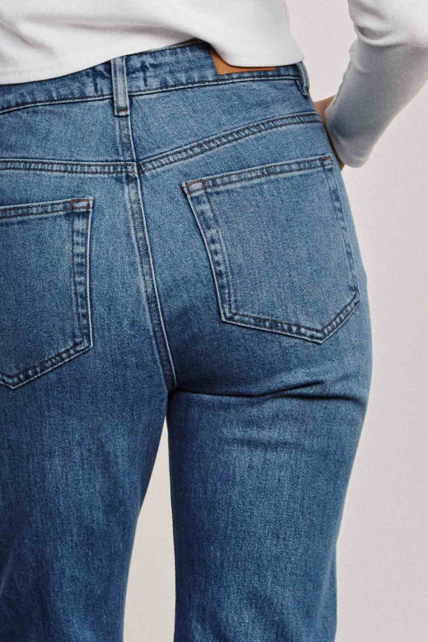 NULONDON JEANS SHORT - Med. Blue Washed Denim