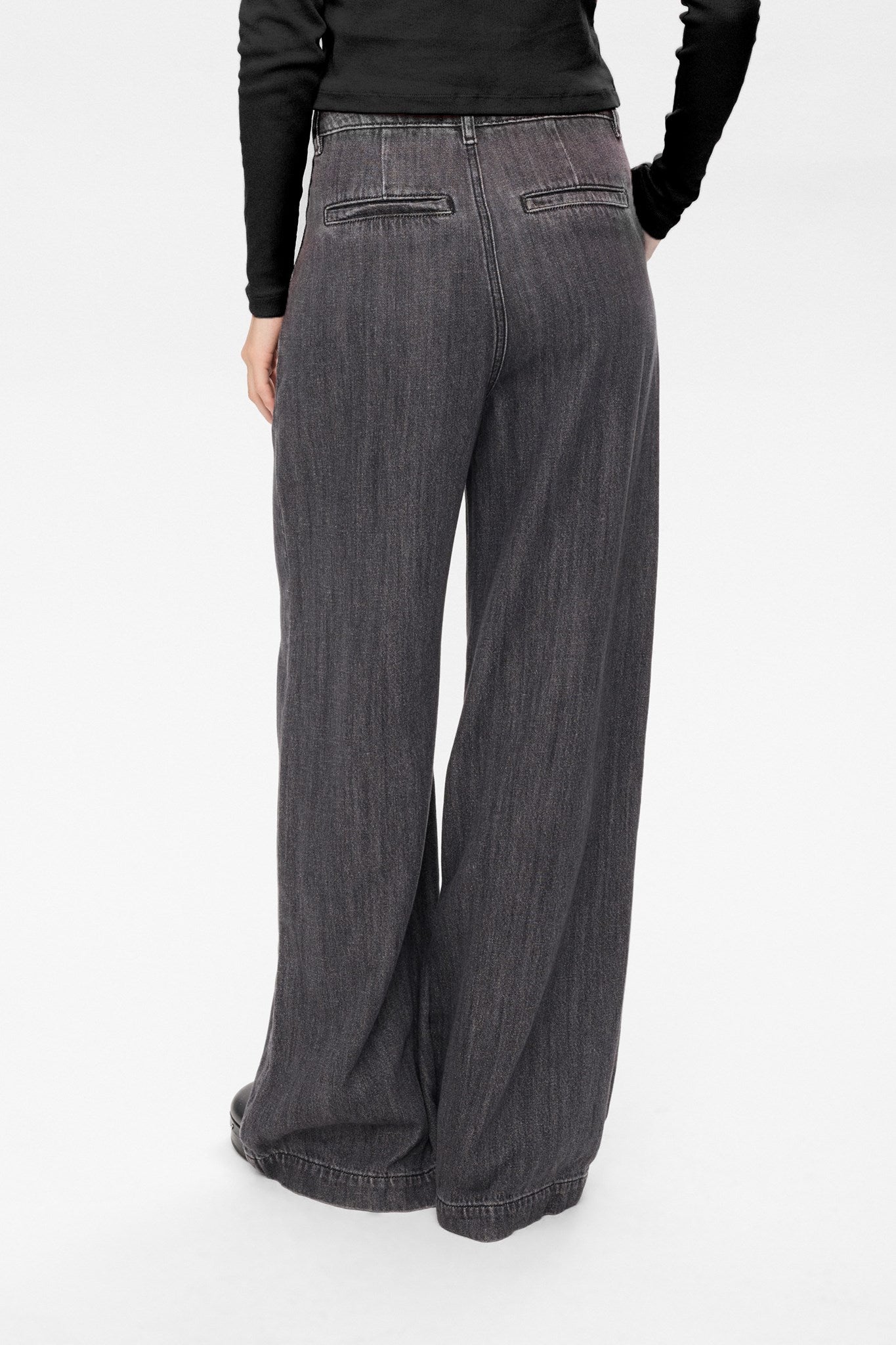 NUSEOUL LONG JEANS - Medium Grey Denim
