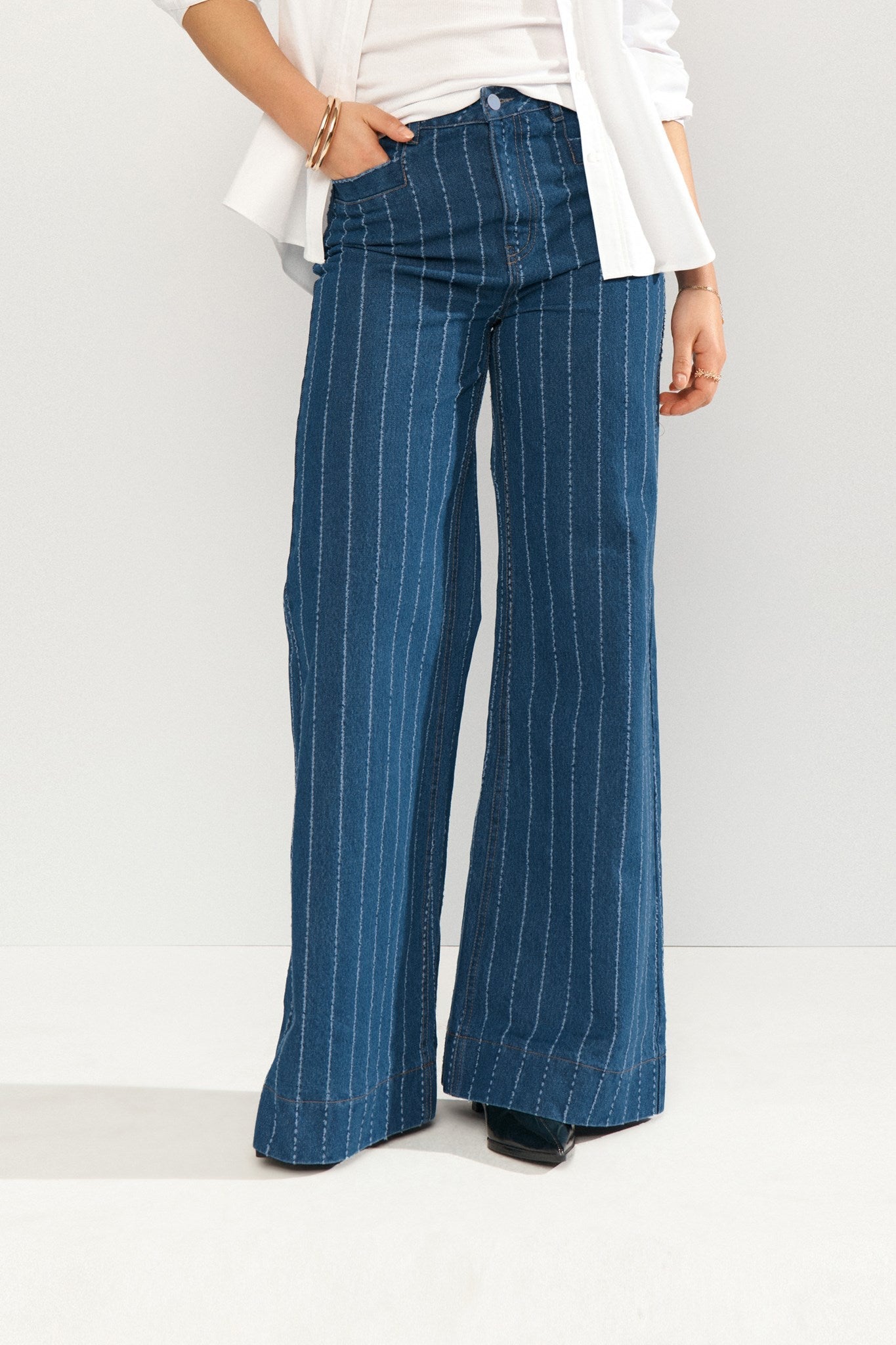 NUATLANTA HIGH RISE JEANS - Medium Blue Denim
