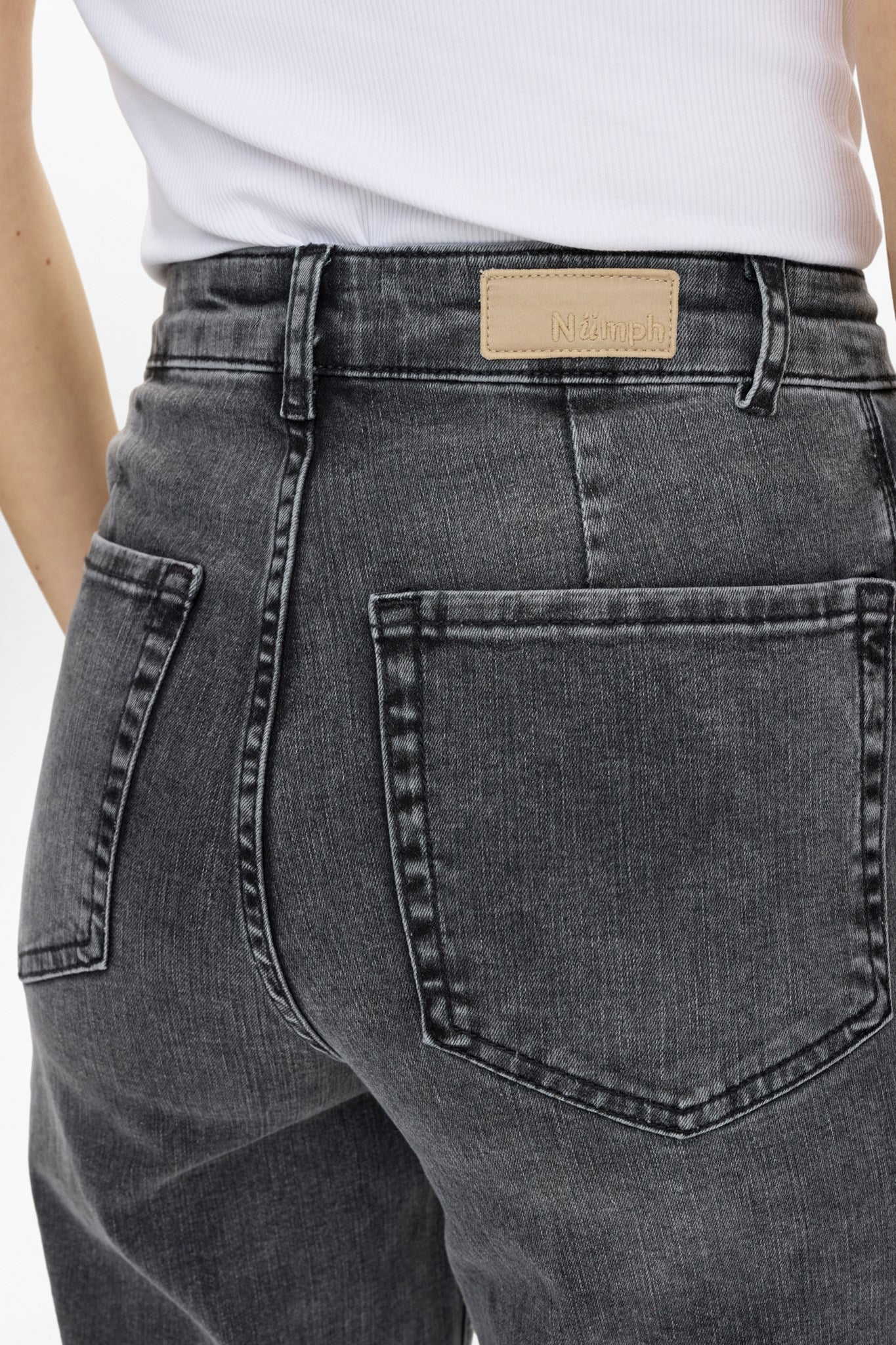 NUPARIS HR WIDE JEANS - P3020 - Black Washed Denim