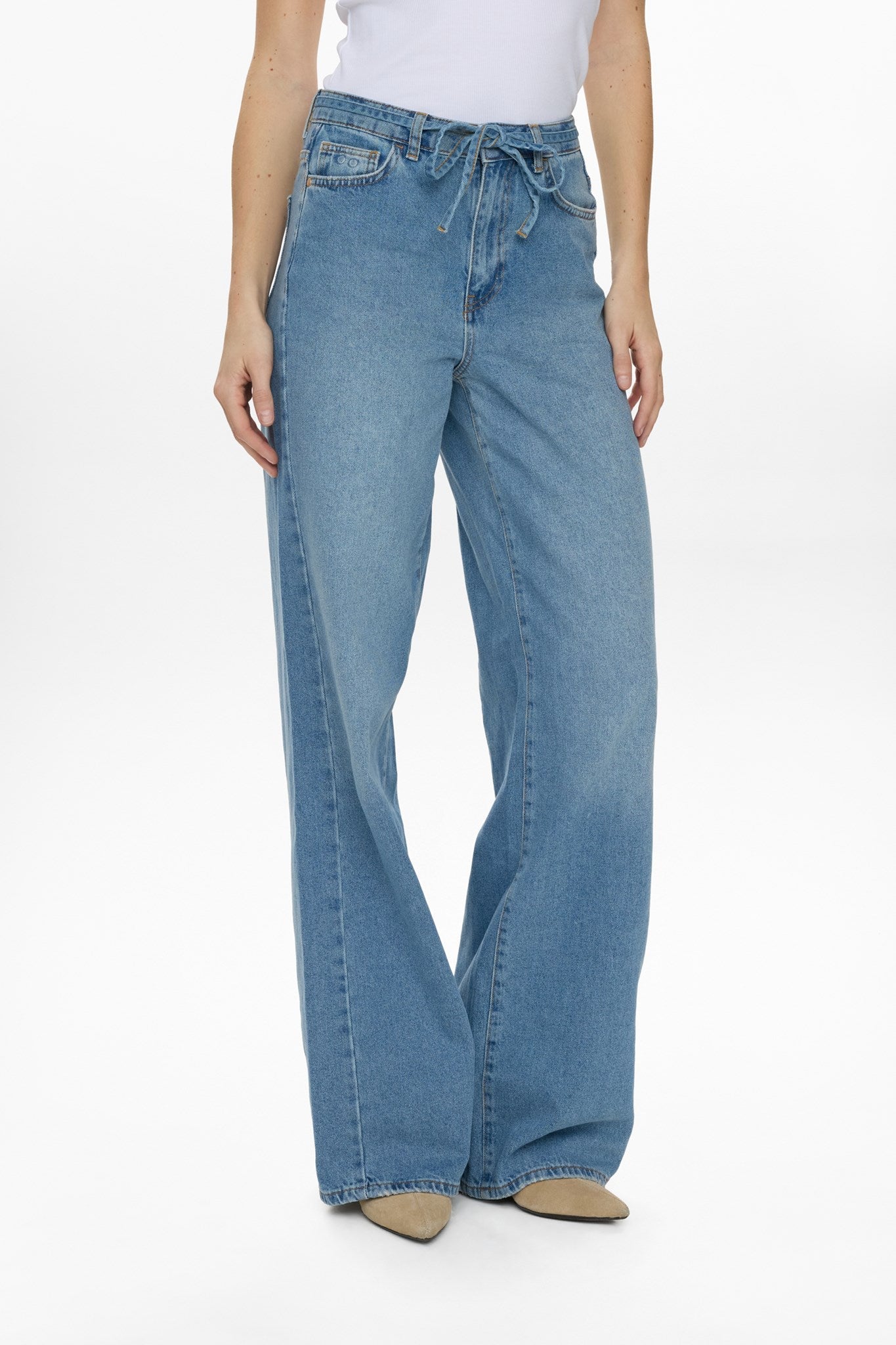 NUBROOKLYN HR WIDE JEANS - P3010 - Light Blue Denim