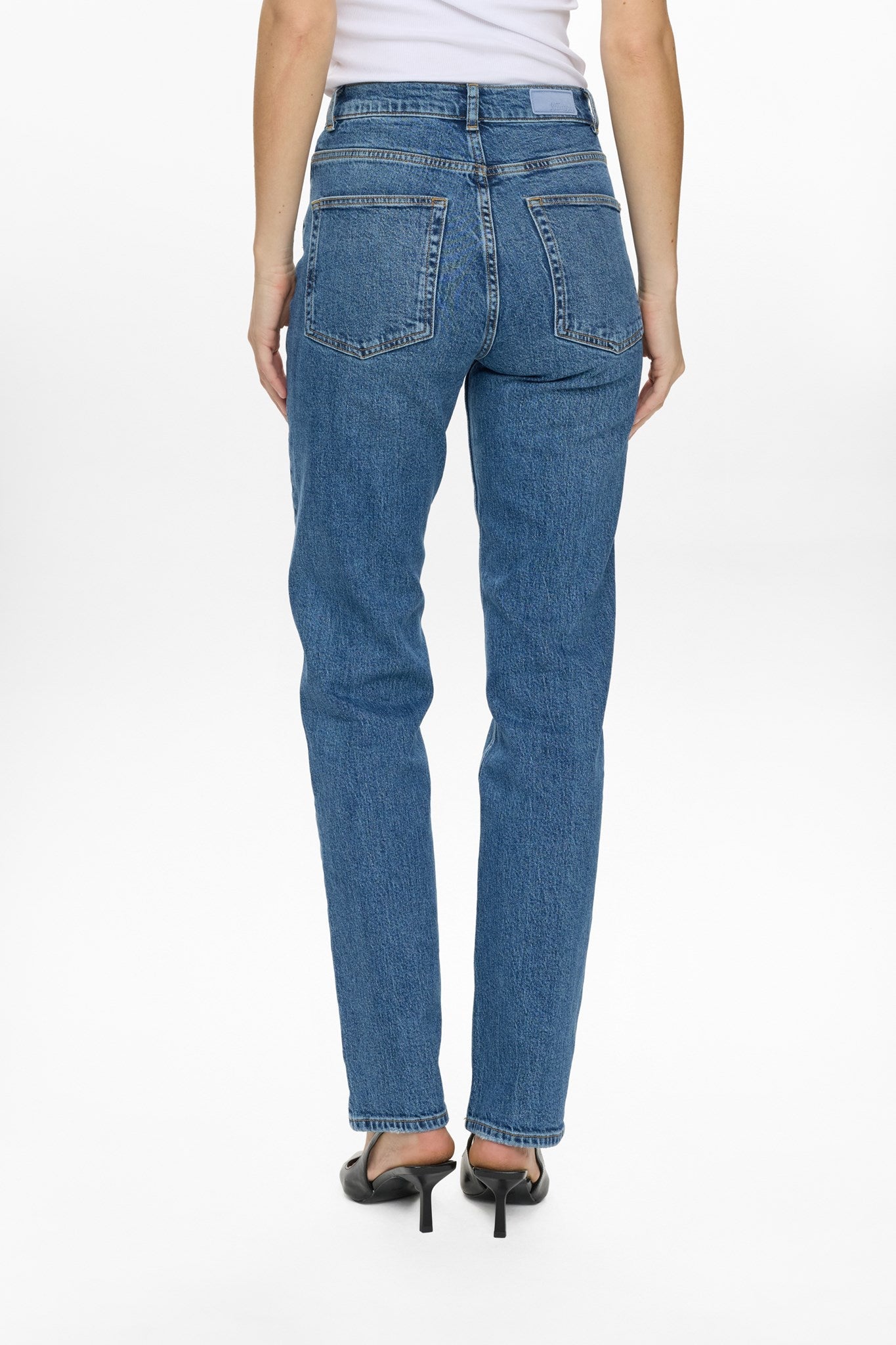 NUOSLO HR STRAIGHT JEANS - S3013 - Medium Blue Denim